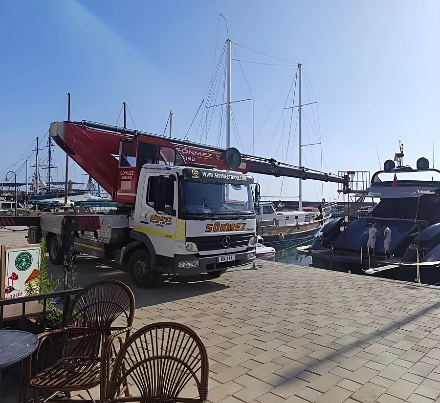 Marinada tekne kaldırma