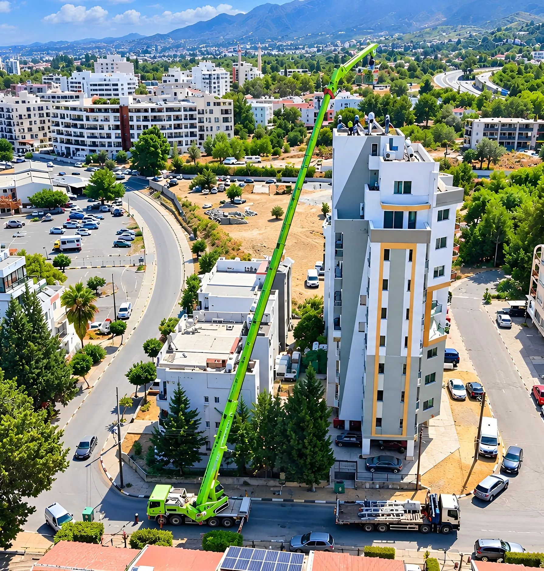 Sönmez mobil vinci Girne'de bir yapının üstünde, havadan görünüm
